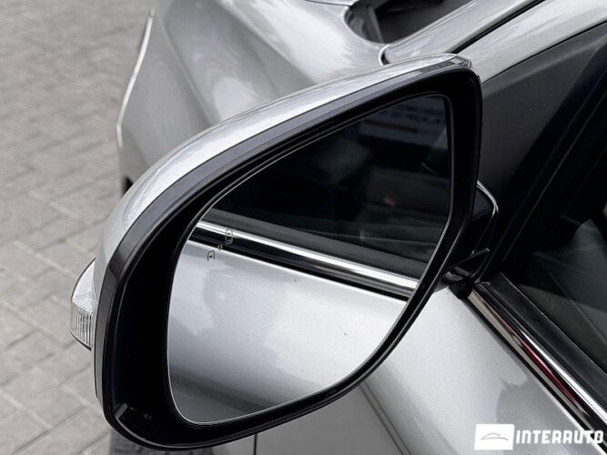 Mitsubishi Outlander 49 interauto-car