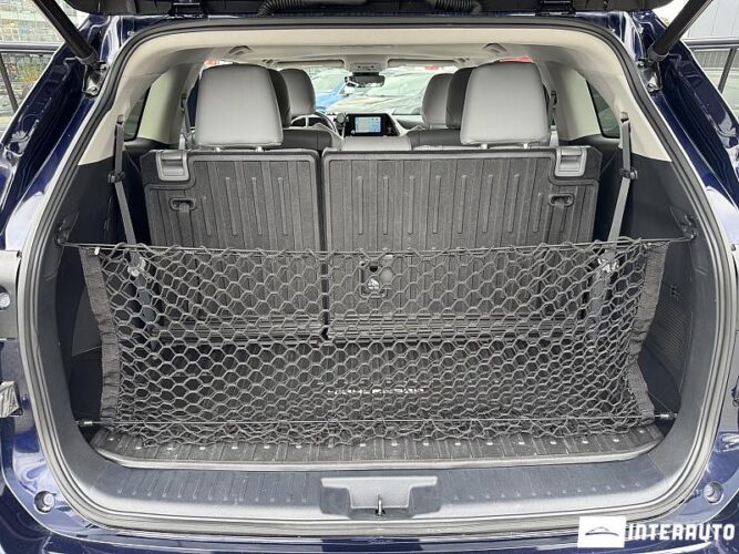 Toyota Highlander 61 interauto-car