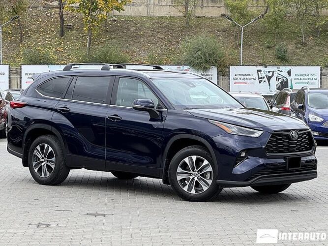 Toyota Highlander 37 interauto-car
