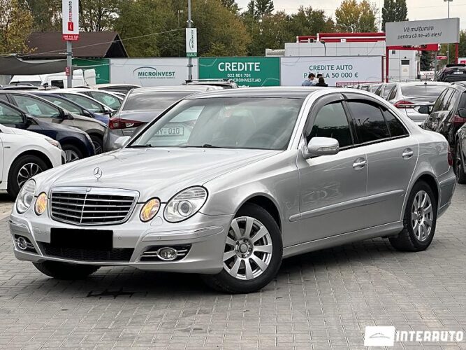 Mercedes E 220 32 interauto-car