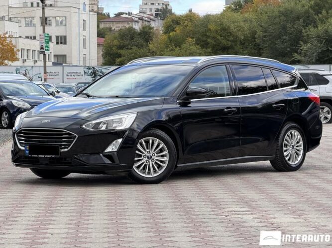 Ford Focus 33 interauto-car