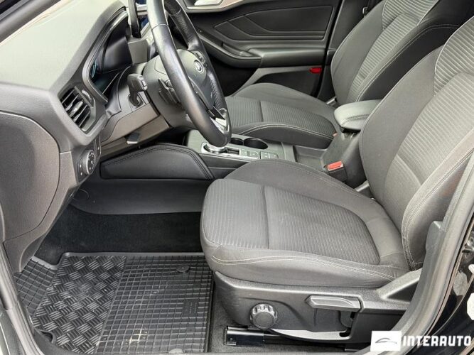 Ford Focus 40 interauto-car