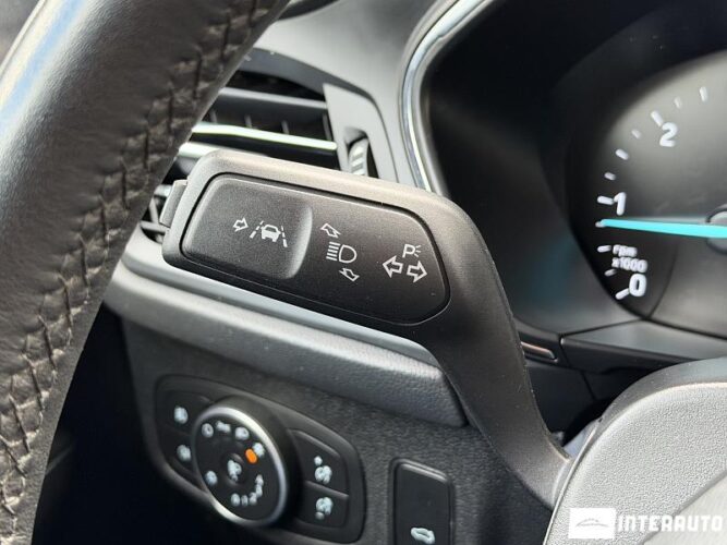 Ford Focus 42 interauto-car