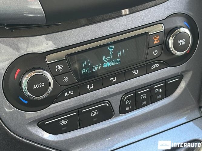 Ford Focus 40 interauto-car