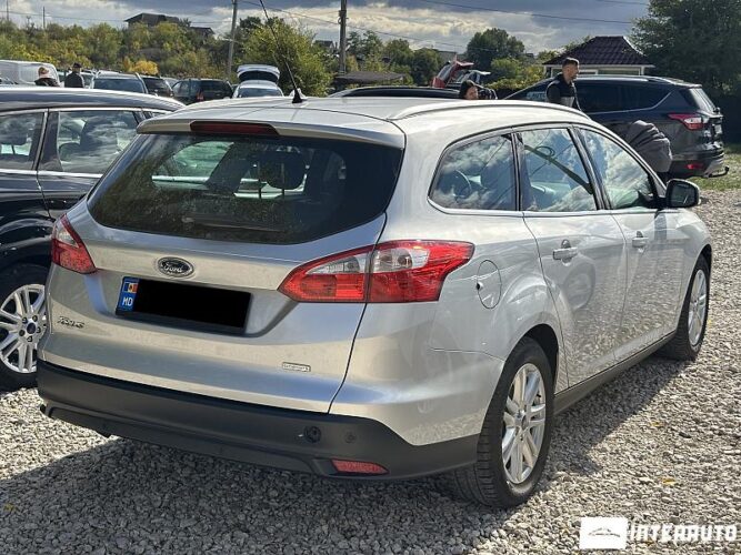 Ford Focus 31 interauto-car