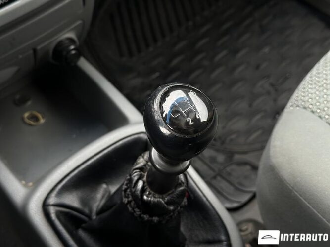 Chevrolet Kalos 37 interauto-car