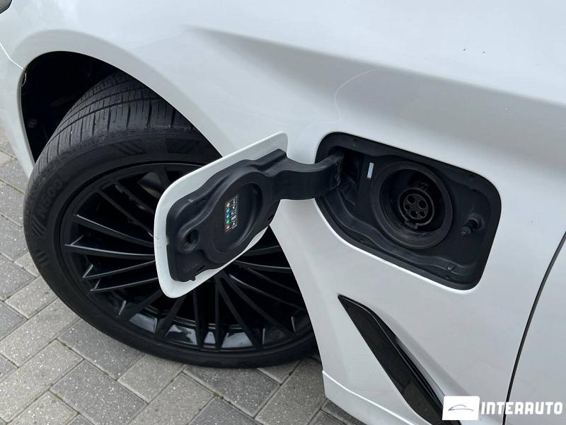 BMW 530e 15 automobil-interauto