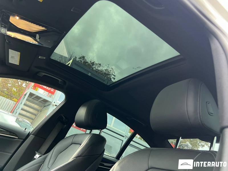 BMW 530e 31 automobil-interauto