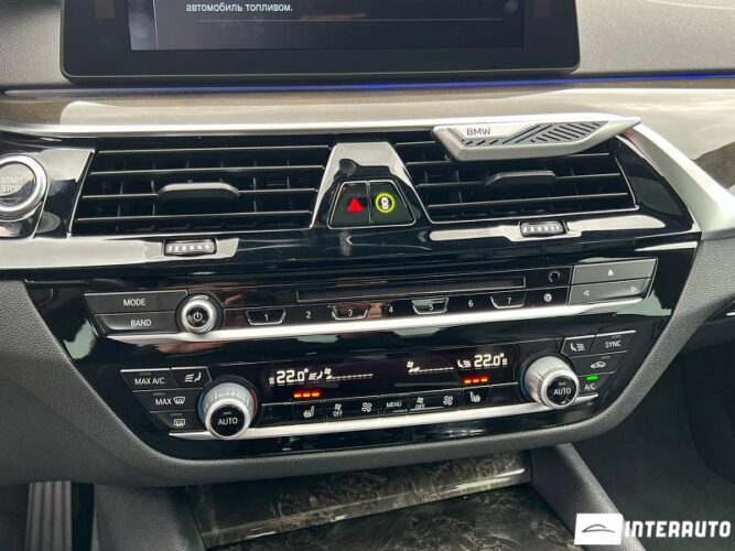 BMW 530e 54 interauto-car