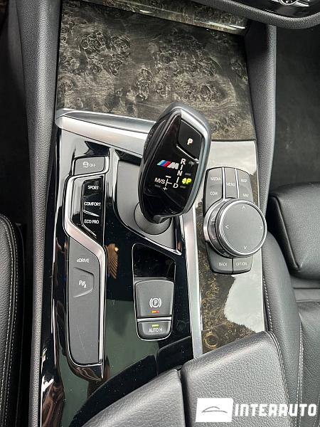 BMW 530e 29 automobil-interauto