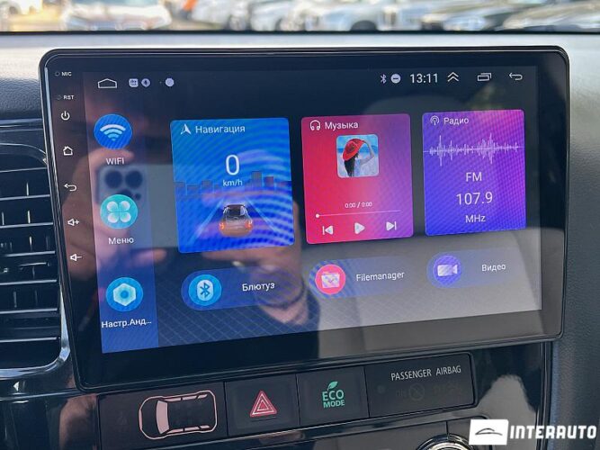 Mitsubishi Outlander 44 interauto-car