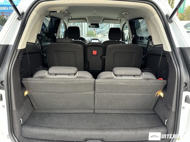 Ford Grand C-MAX 45 interauto-car