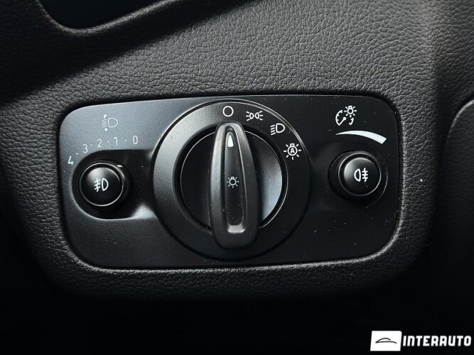 Ford Grand C-MAX 36 interauto-car