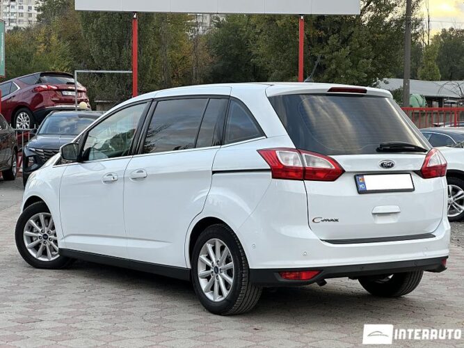 Ford Grand C-MAX 31 interauto-car