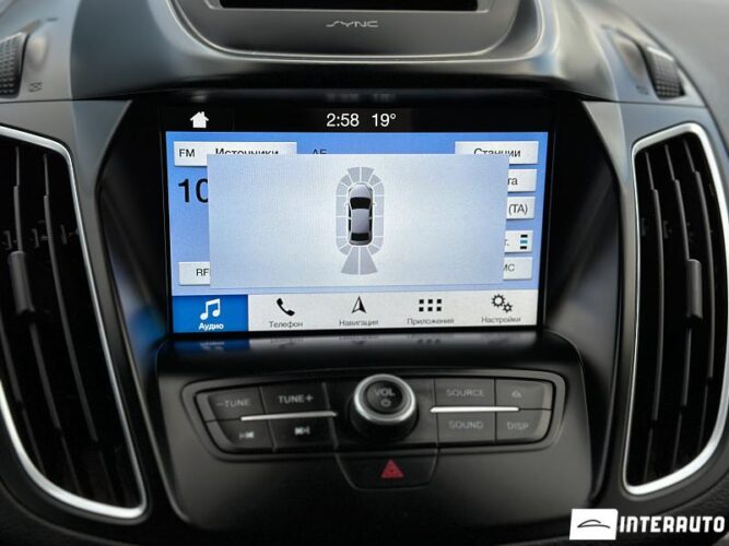 Ford Grand C-MAX 39 interauto-car