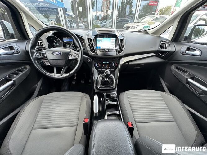 Ford Grand C-MAX 41 interauto-car