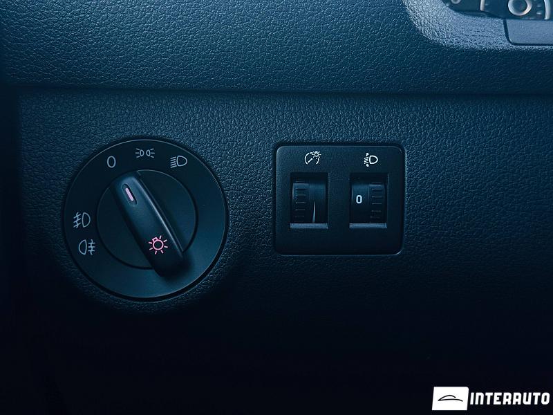 Volkswagen Caddy 27 automobil-interauto