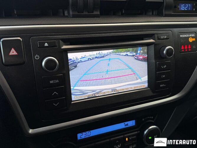 Toyota Auris 37 interauto-car