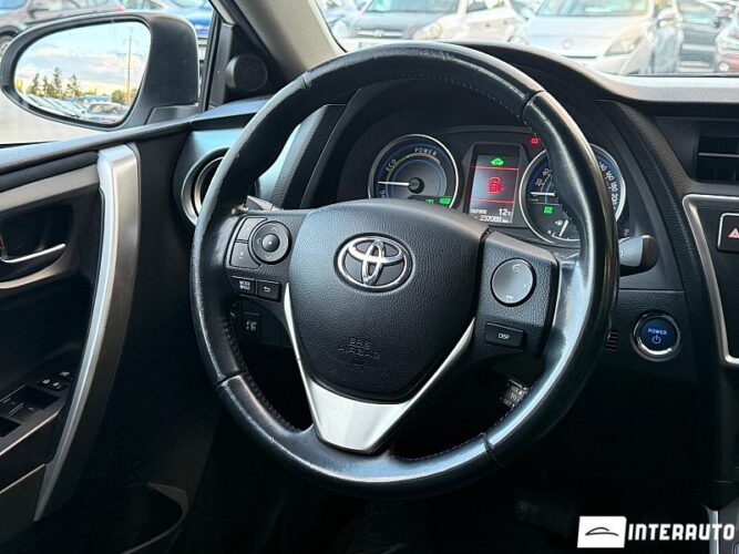 Toyota Auris 35 interauto-car