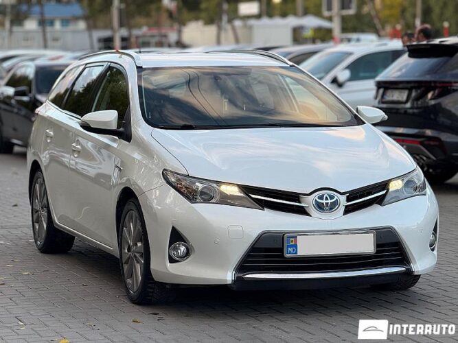 Toyota Auris 29 interauto-car