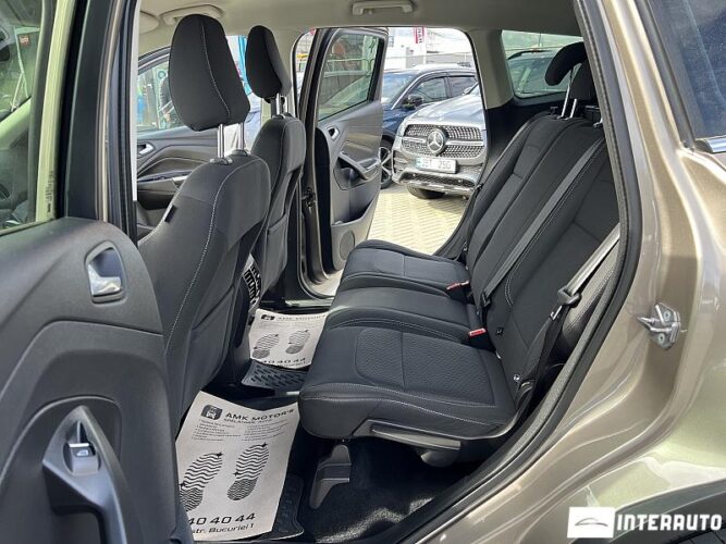 Ford Kuga 41 interauto-car