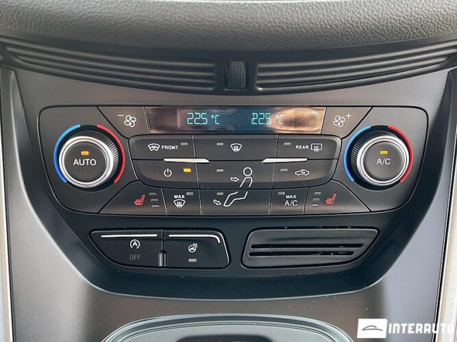 Ford Kuga 39 interauto-car