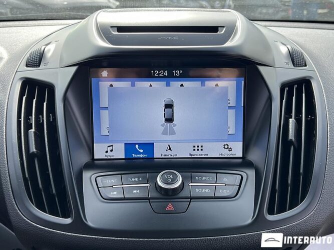 Ford Kuga 38 interauto-car