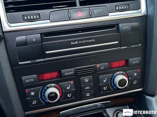 Audi Q7 46 interauto-car