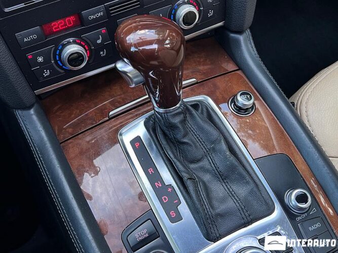 Audi Q7 47 interauto-car