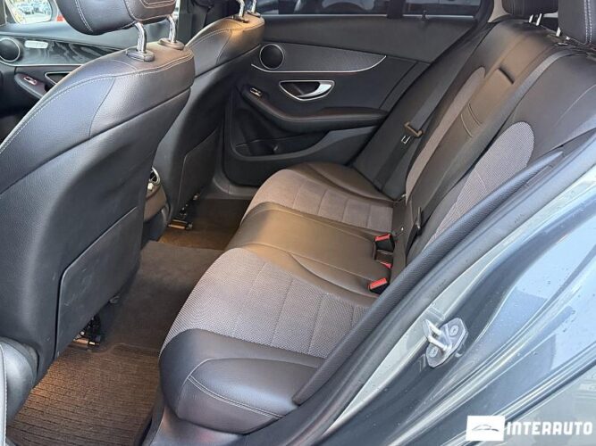 Mercedes C 300de 48 interauto-car