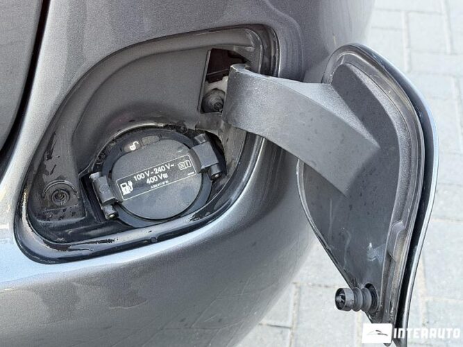 Mercedes C 300de 51 interauto-car