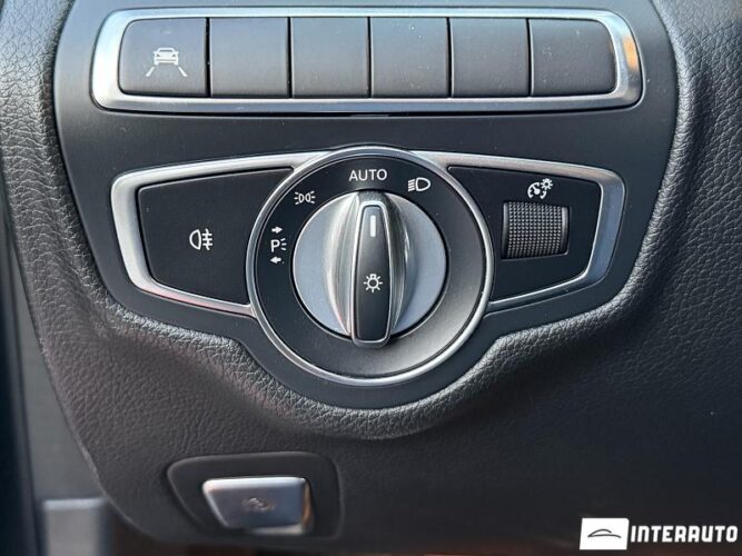 Mercedes C 300de 42 interauto-car