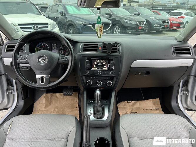 Volkswagen Jetta 38 interauto-car