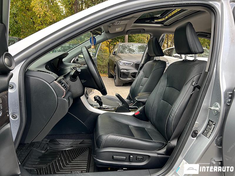 Honda Accord 15 automobil-interauto