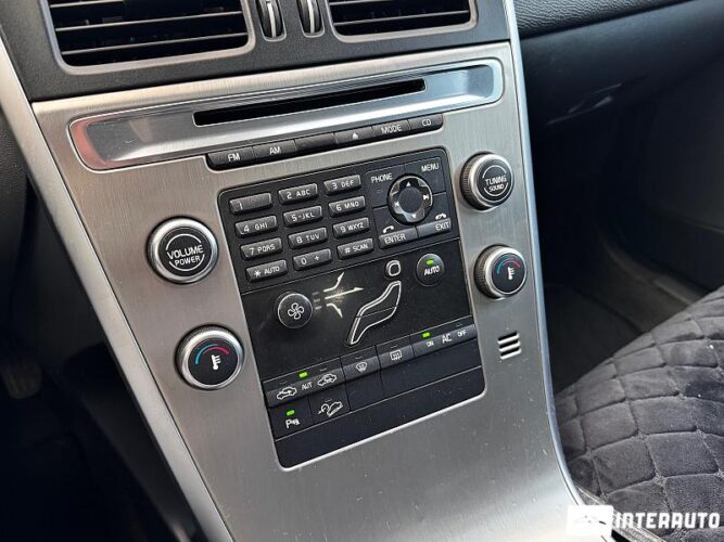 Volvo XC 60 40 interauto-car