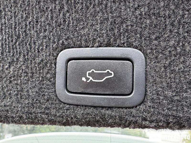 Volvo XC 60 27 automobil-interauto