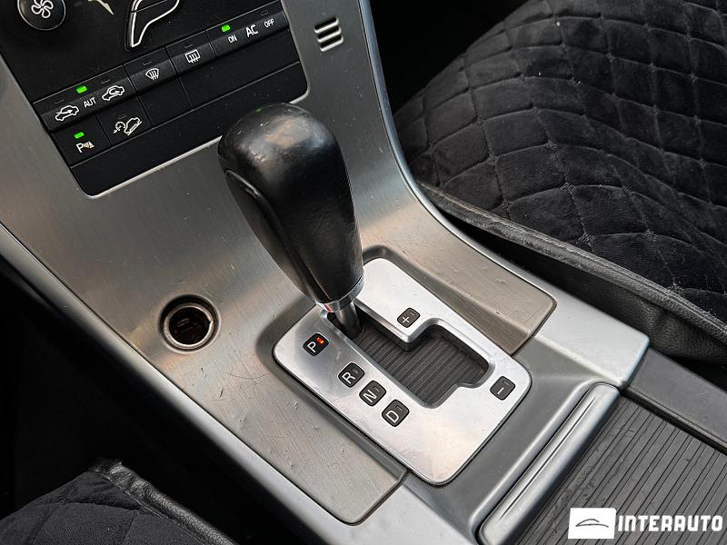 Volvo XC 60 24 automobil-interauto