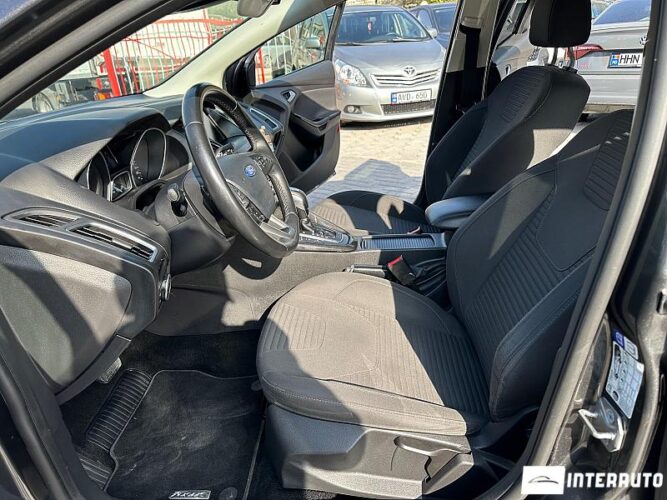 Ford Focus 35 interauto-car