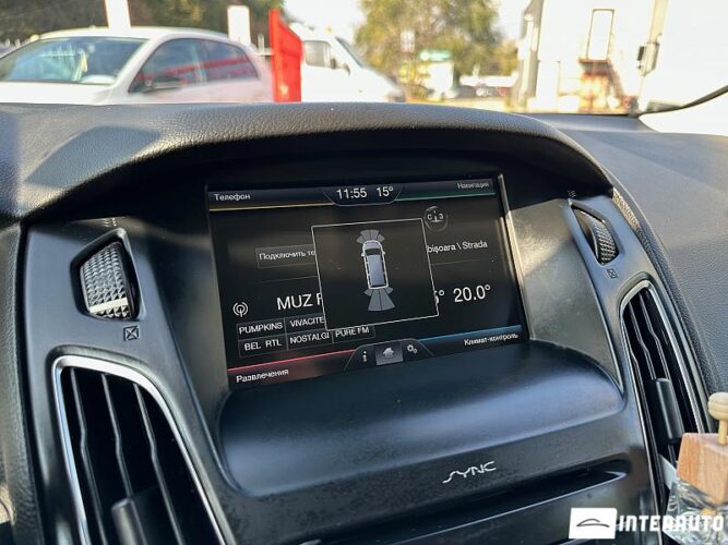 Ford Focus 39 interauto-car