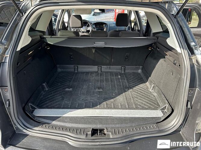 Ford Focus 47 interauto-car