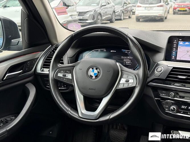 BMW X3 3.0e 38 interauto-car