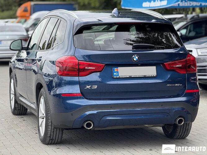 BMW X3 3.0e 32 interauto-car