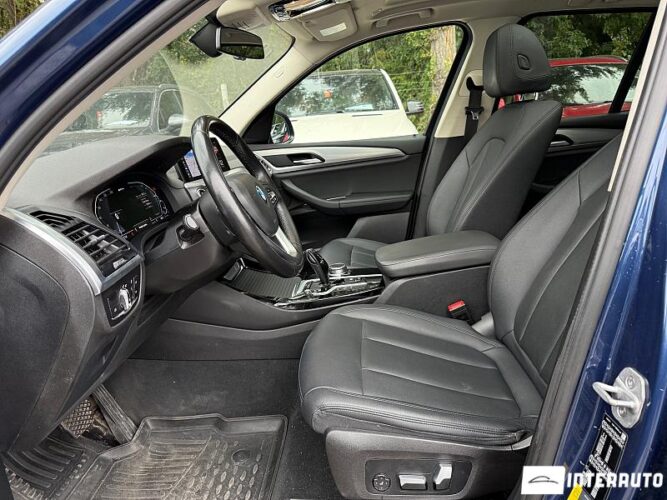 BMW X3 3.0e 33 interauto-car