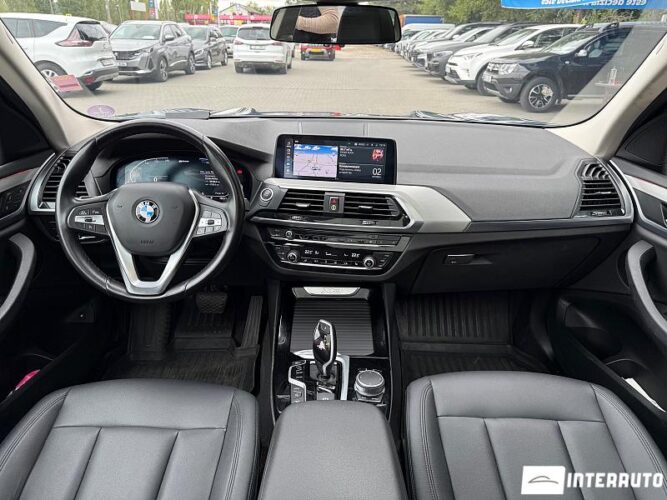 BMW X3 3.0e 37 interauto-car