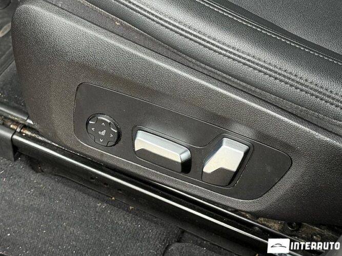 BMW X3 3.0e 36 interauto-car