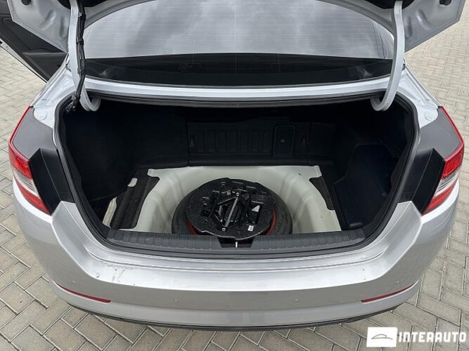 Kia Optima 57 interauto-car