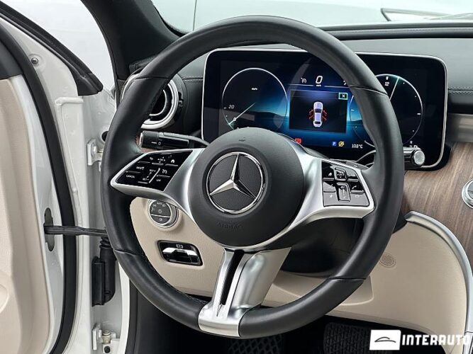 Mercedes C 180 37 interauto-car