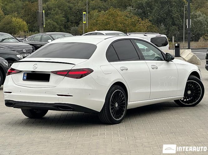 Mercedes C 180 33 interauto-car