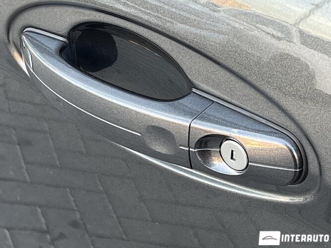 Ford Grand C-MAX 48 interauto-car