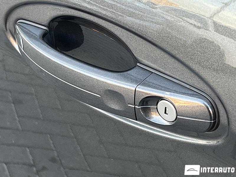 Ford Grand C-MAX 28 automobil-interauto